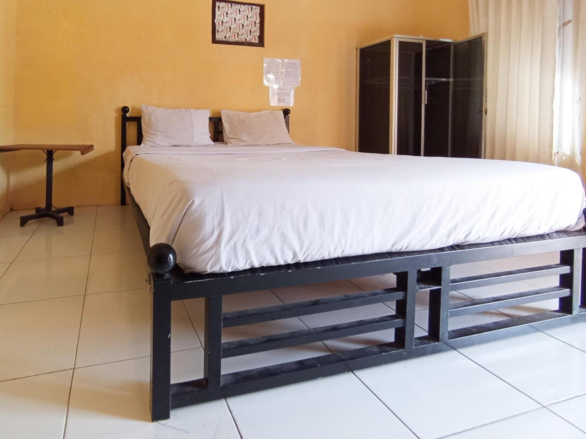 Reddoorz At El Shaday Homestay Banyuwangi Banyuwangi  Exterior foto
